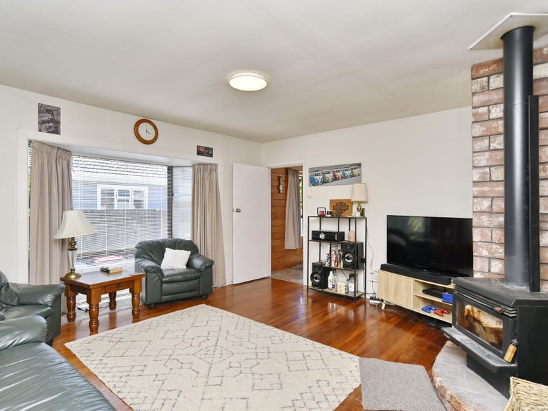 1/19 Branston Street, Hornby, Christchurch - Carousel 2