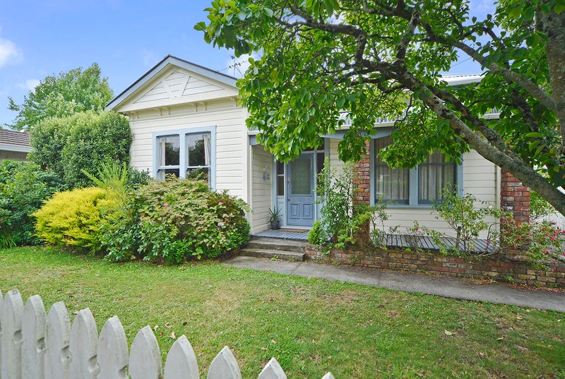 6 Jordan Terrace, Lansdowne, Masterton - Carousel 1