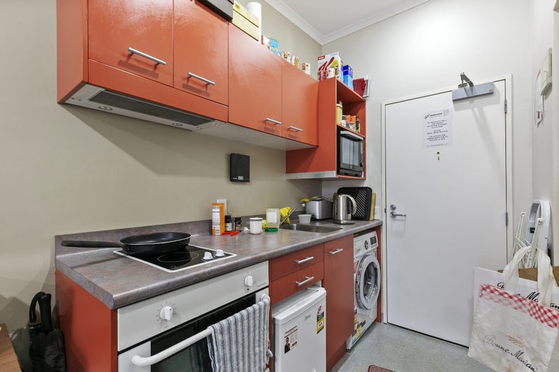 715/5 Aitken Street, Thorndon, Wellington - Carousel 2