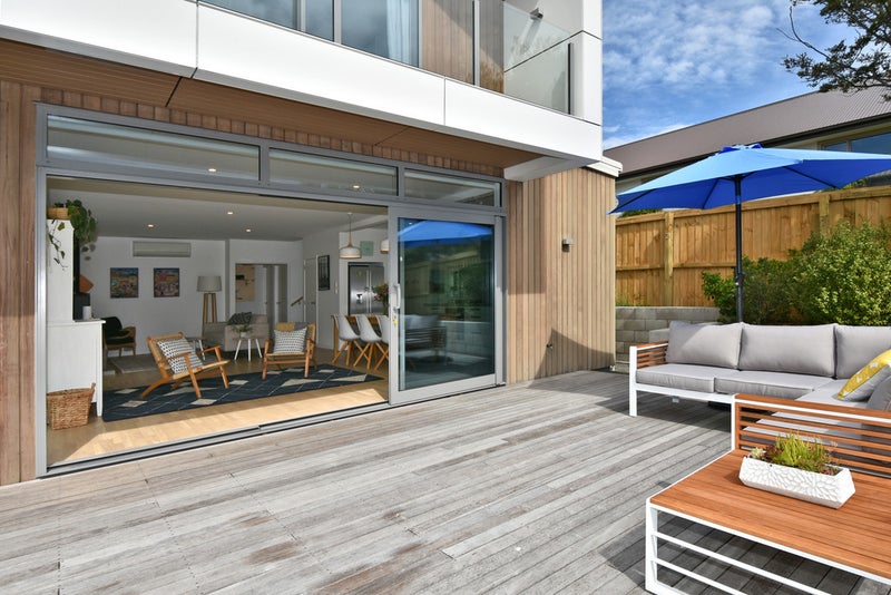 27 Moncks Spur Road, Redcliffs, Christchurch - Carousel 2