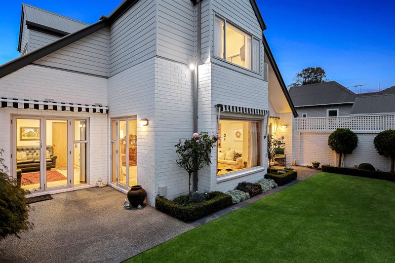 1/82 Murray Place, St Albans, Christchurch - Carousel 1