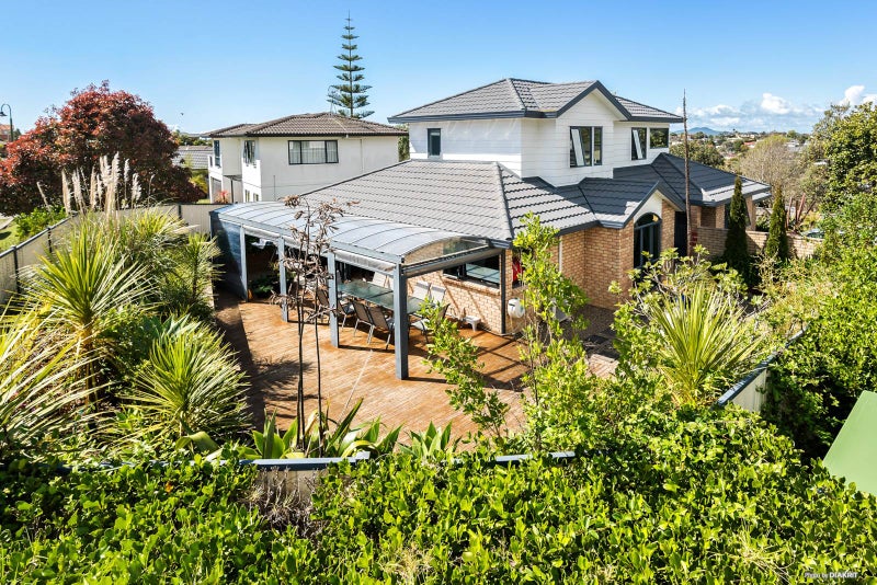 35 Ian Sage Avenue, Long Bay, Auckland - Carousel 1