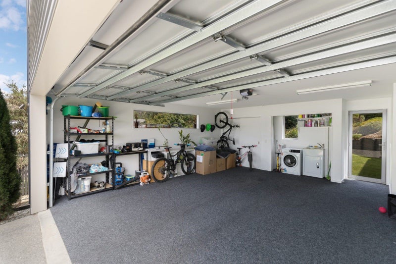 4 Thomas Lane, Arthurs Point, Queenstown - Carousel 33