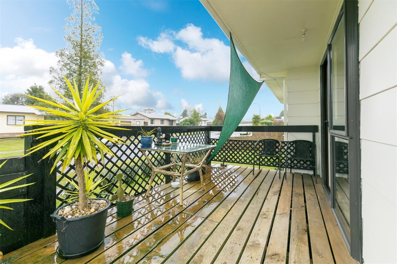 15 Lloyd Drive, Nawton, Hamilton - Carousel 19