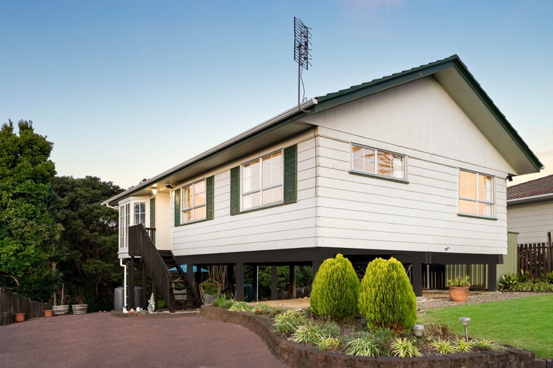 49 Lynn Road, Bayview, Auckland - Carousel 1