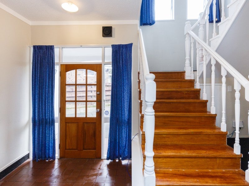 14 Raglan Avenue, Cloverlea, Palmerston North - Carousel 2