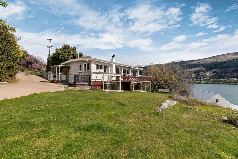 3 Loop Road, Kawarau Falls, Queenstown - Carousel 1