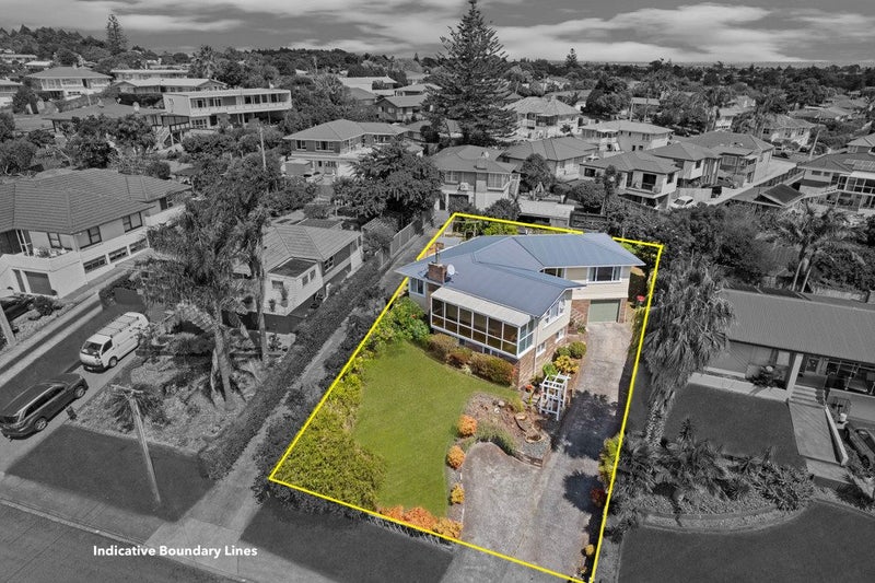 9 Lynmore Drive, Hillpark, Auckland - Carousel 2