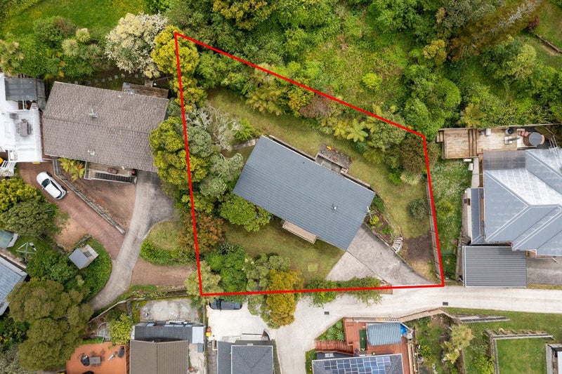 58 Juniper Road, Sunnynook, Auckland - Carousel 1