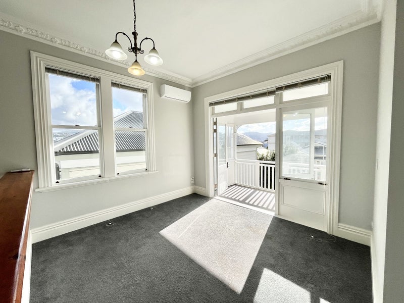 58 Majoribanks Street, Mount Victoria, Wellington - Carousel 2