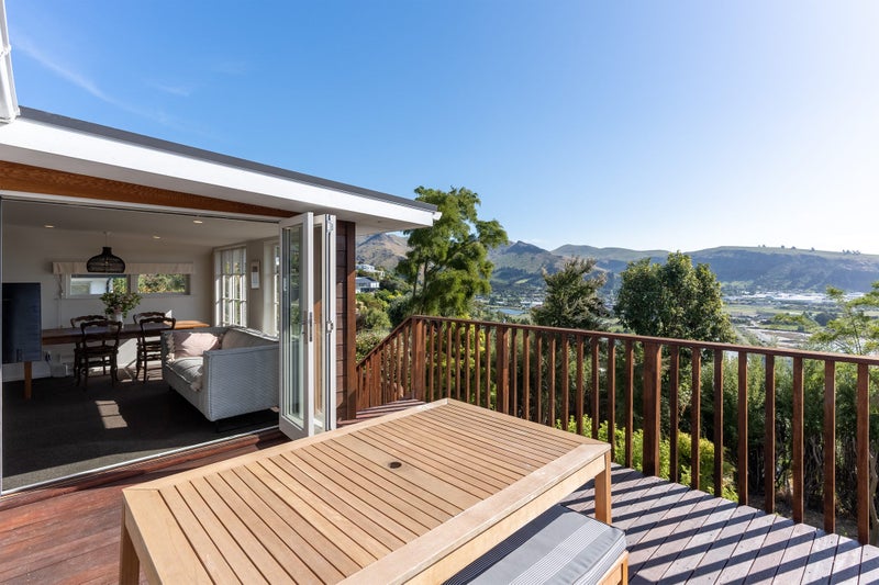 2/86 Cannon Hill Crescent, Mount Pleasant, Christchurch - Carousel 1