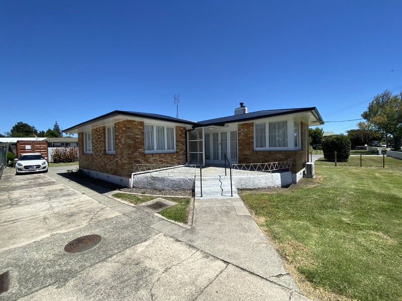 60 Chadwick Road, Greerton, Tauranga - Carousel 1
