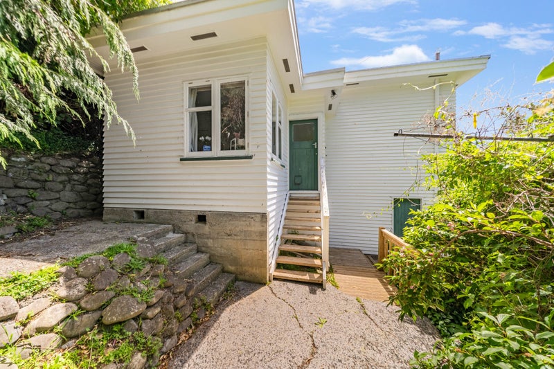 12 Lytton Street, Wadestown, Wellington - Carousel 36