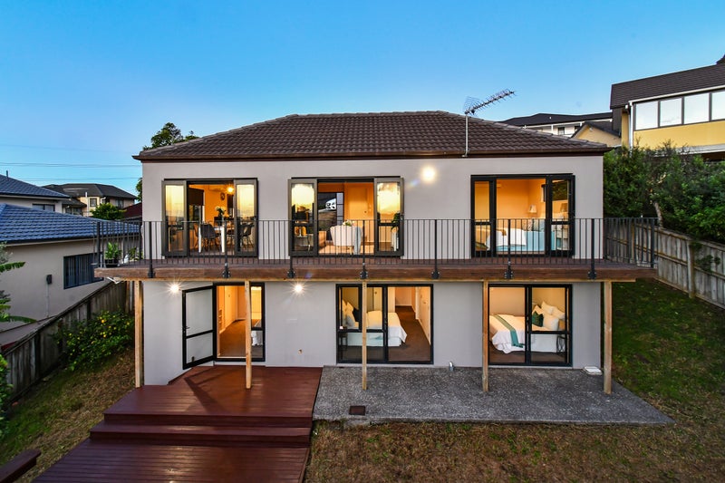25 Libnai Avenue, Clover Park, Auckland - Carousel 1