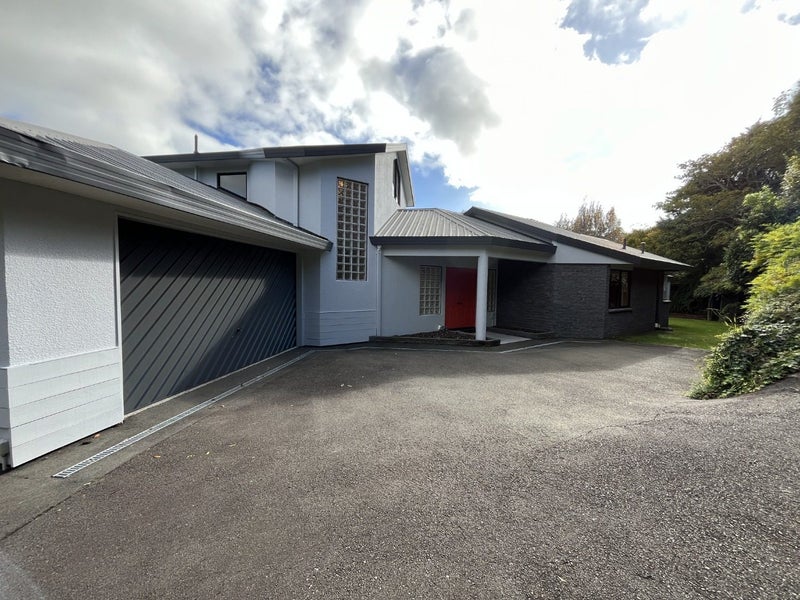 6 Bushview Place, Upper Vogeltown, New Plymouth - Carousel 2