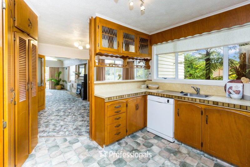 57 Routley Crescent, Elderslea, Upper Hutt - Carousel 2