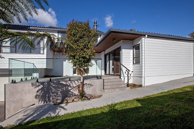 7 Sunnyridge Place, Hillsborough, Auckland - Carousel 1