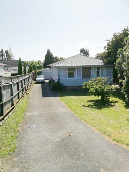 8 Parker Avenue, New Lynn, Auckland - Carousel 2