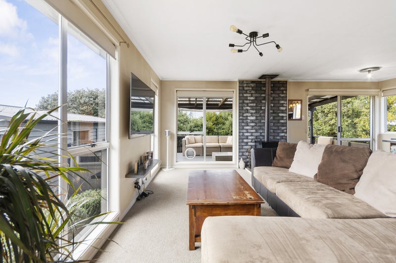 20 Lipton Grove, Opaheke, Papakura - Carousel 2