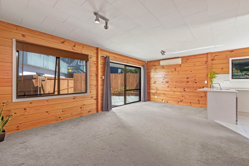 2/33 Woodstock Road, Forrest Hill, Auckland - Carousel 2