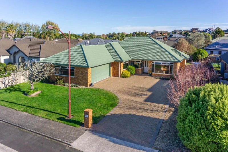 15 Roderick Place, Rototuna, Hamilton - Carousel 14