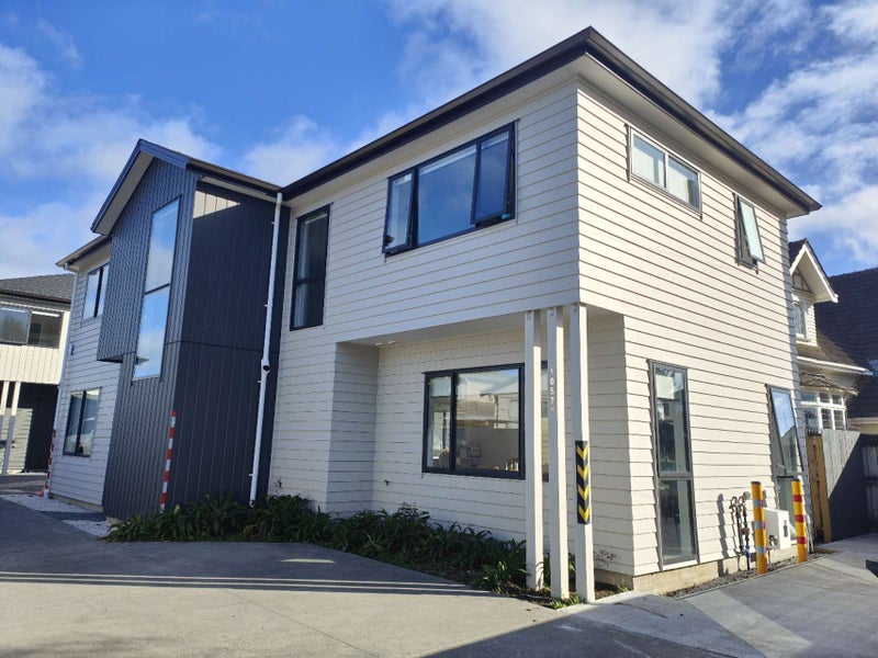 1057B Dominion Road, Mount Roskill, Auckland - Carousel 1