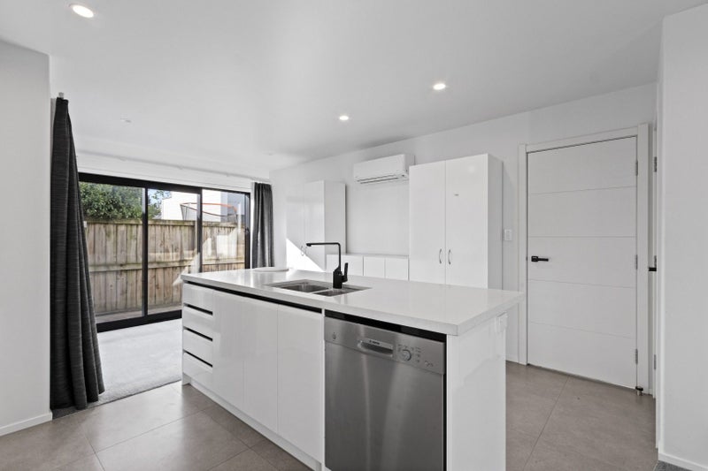 7/22 Campbell Street, Frankton, Hamilton - Carousel 2
