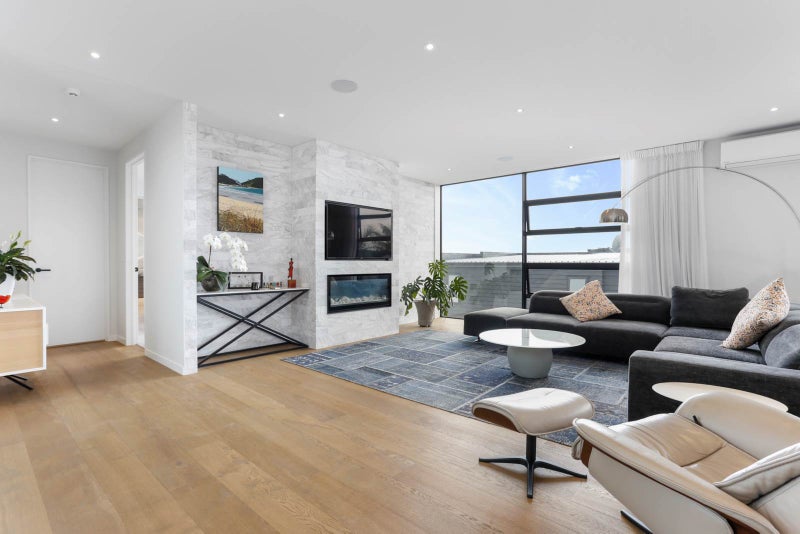 53B Castor Bay Road, Castor Bay, Auckland - Carousel 2