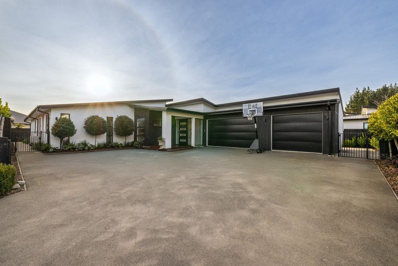 14 Kohunga Crescent, Bottle Lake, Christchurch - Carousel 1