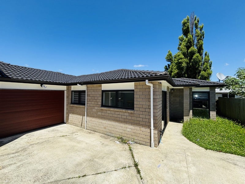 7 Secretariat Place, Randwick Park, Auckland - Carousel 2