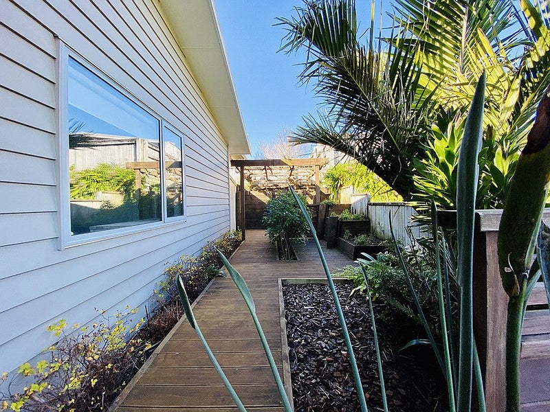 64 Oranga Street, Westown, New Plymouth - Carousel 12