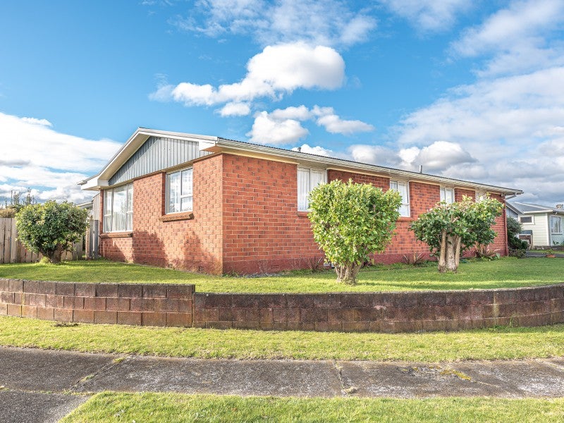 46 Bennett Street, Gonville, Whanganui - Carousel 1
