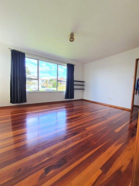 113 Farquhar Road, Glendene, Auckland - Carousel 2