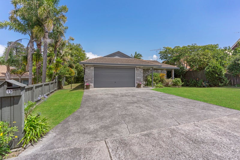15 Pinewood Grove, Botany Downs, Auckland - Carousel 22