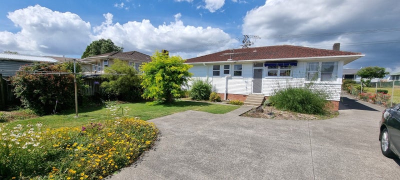13 Friedlanders Road, Manurewa, Auckland - Carousel 1