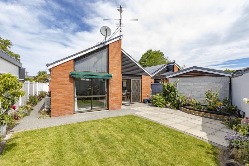 2/104 Trafalgar Street, St Albans, Christchurch - Carousel 1