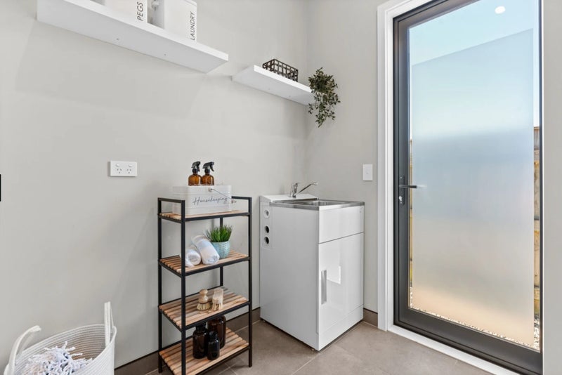 6B Michael Street, Kuripuni, Masterton - Carousel 21