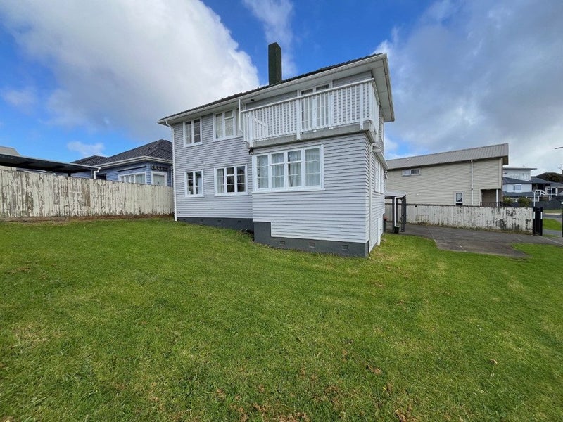 52 Freeland Avenue, Mount Roskill, Auckland - Carousel 2