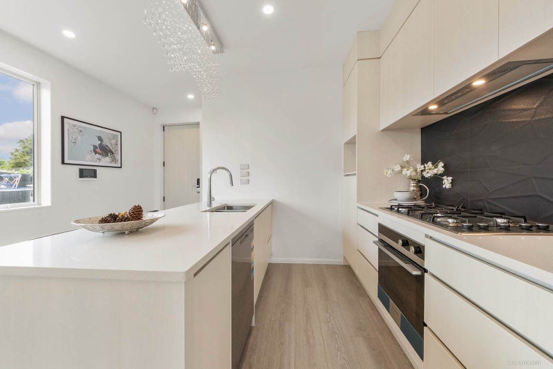 25B Scarlet Drive, Ranui, Auckland - Carousel 2