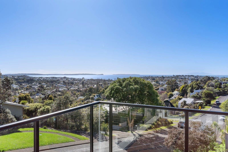 17A Danbury Drive, Torbay, Auckland - Carousel 2