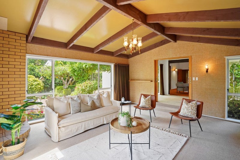 416 Cashmere Road, Westmorland, Christchurch - Carousel 1