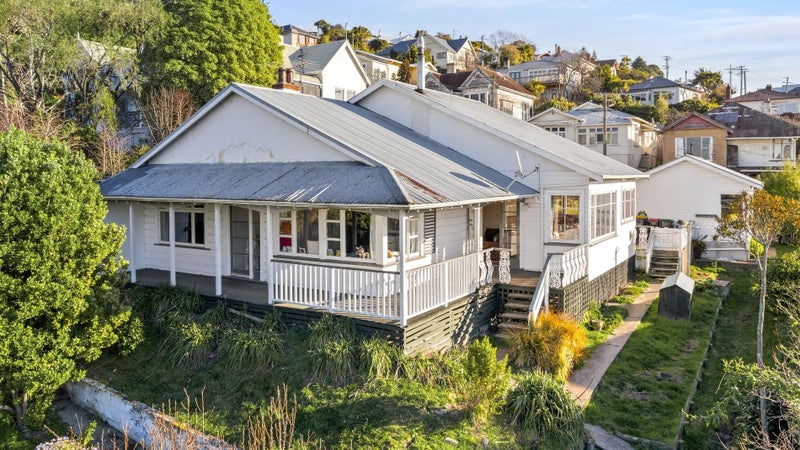 35 Morrison Street, Caversham, Dunedin - Carousel 1