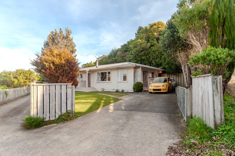 64 Salford Street, Newlands, Wellington - Carousel 2