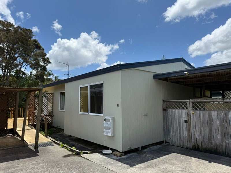 3/69A Godley Road, Green Bay, Auckland - Carousel 18