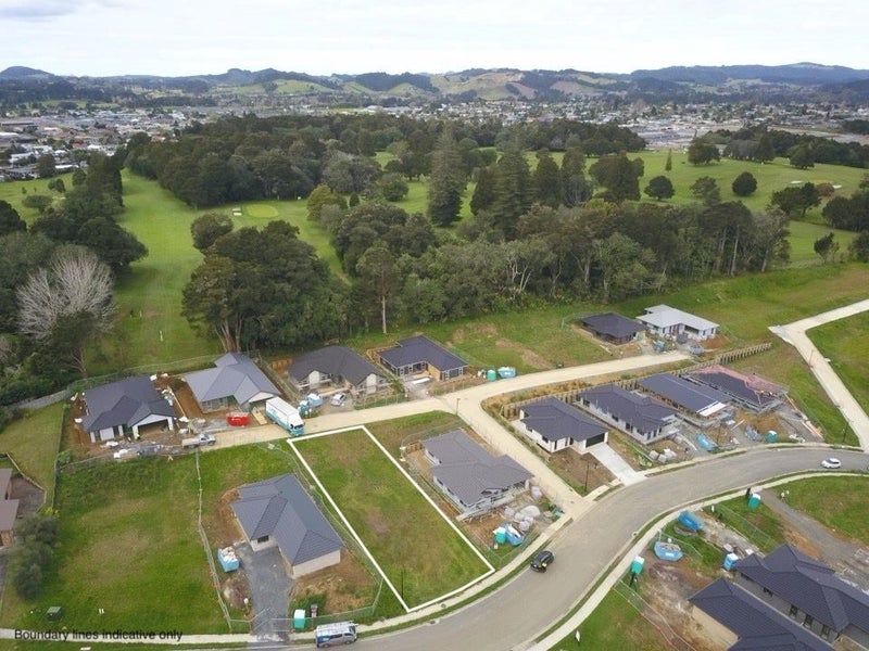 7 Royal St Annes Drive, Kamo, Whangarei - Carousel 2