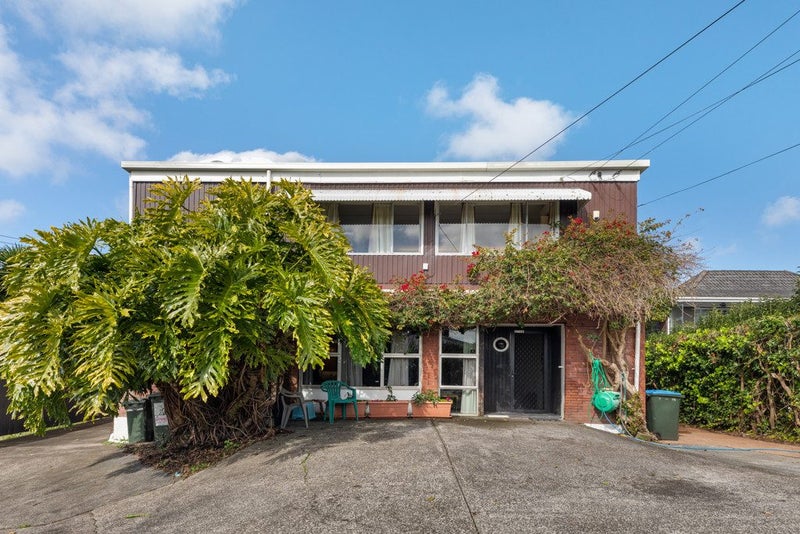 130B Taylors Road, Mount Albert, Auckland - Carousel 2
