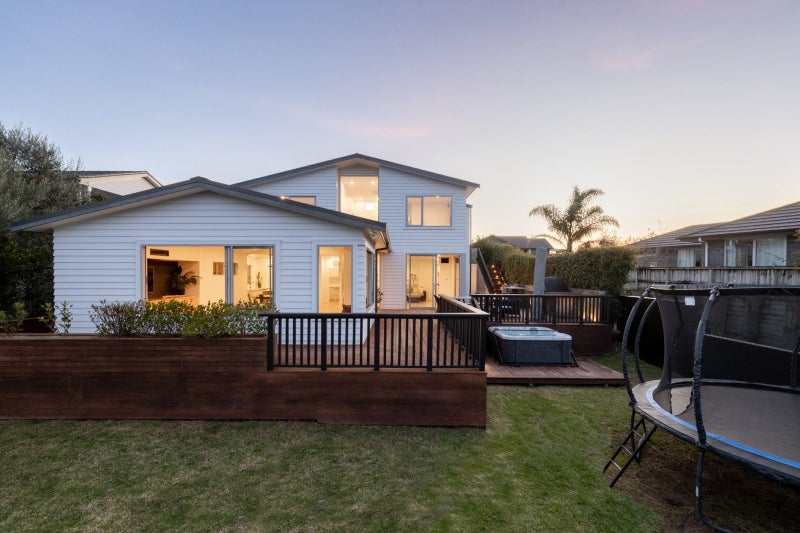 64 Utopia Park Heights, Welcome Bay, Tauranga - Carousel 1