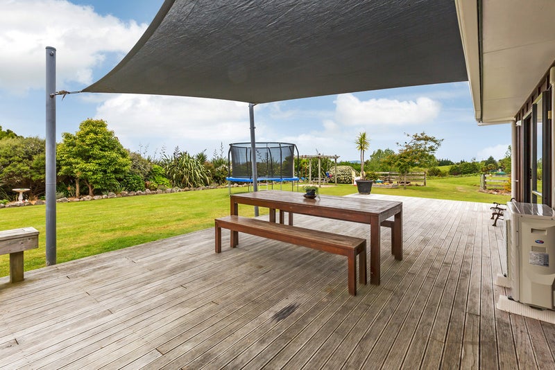 370 Owhiwa Road, Onerahi - Carousel 2