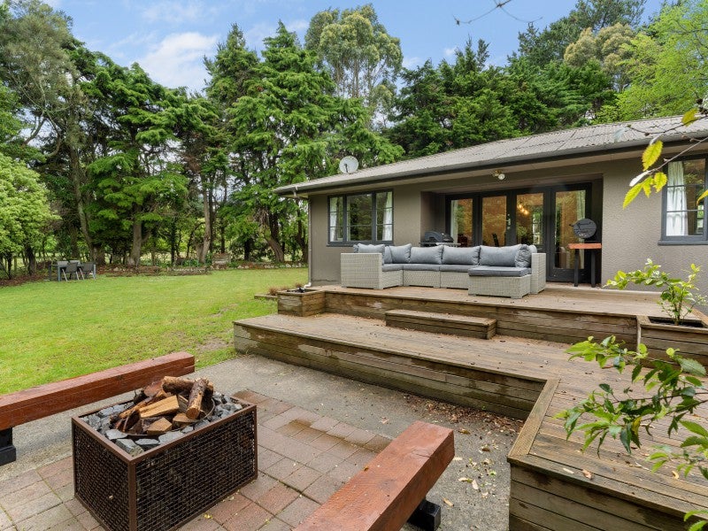 19 Hewitts Road, Linton, Palmerston North - Carousel 1