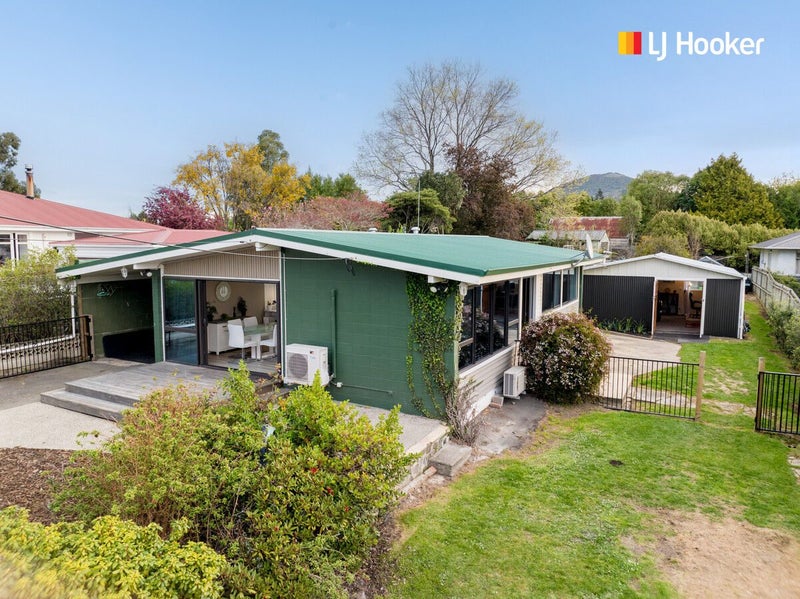 4 Fry Street, Fairfield, Dunedin - Carousel 1